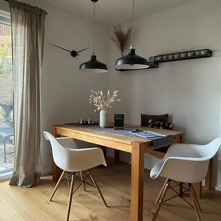 Appartement Gschwendt - Zentrale Und Ruhige Lage Mit Eigenem Parkplatz *